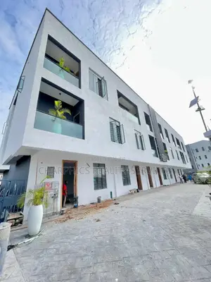 4bdrm Duplex in Lekki Phase 1 for sale