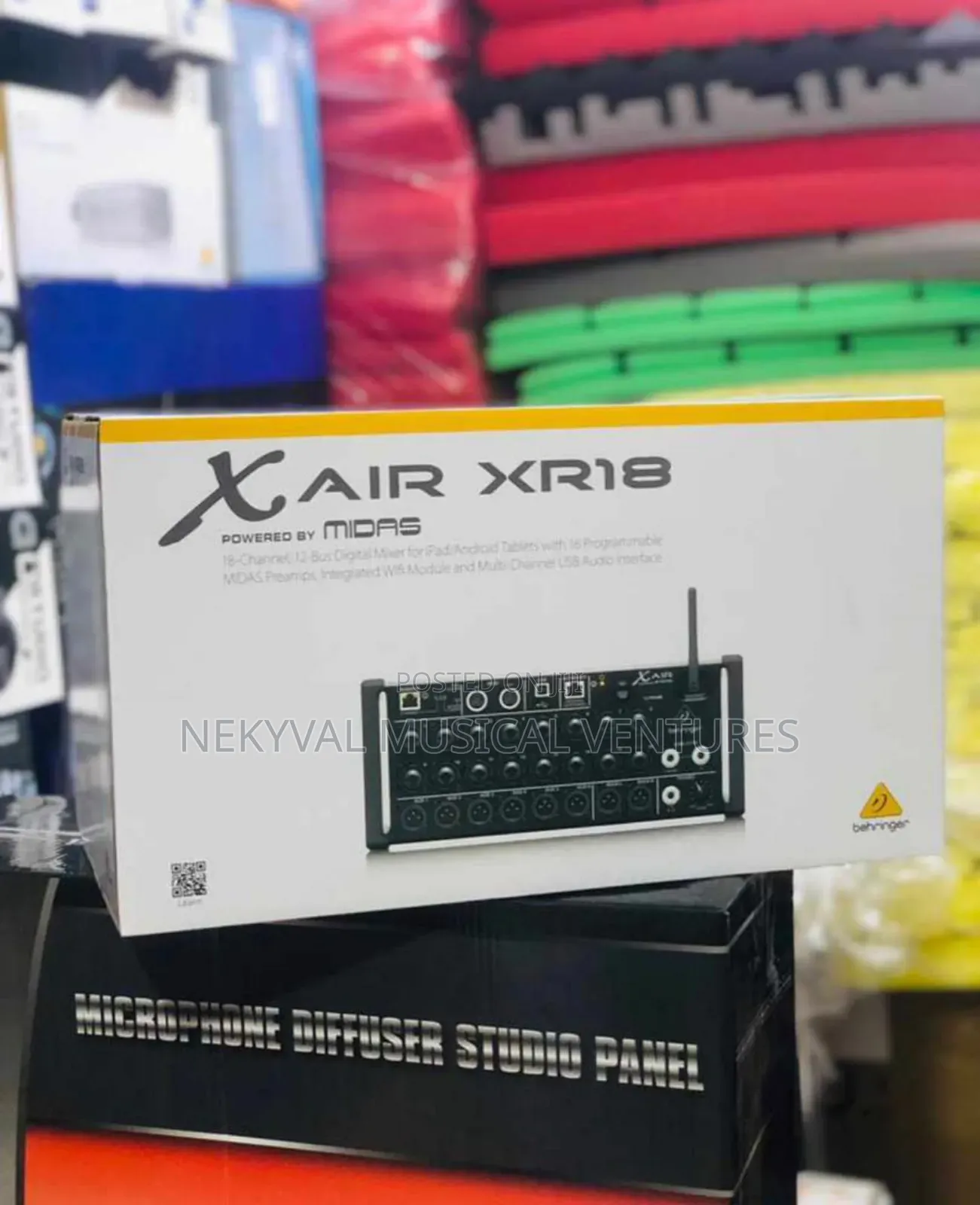 Behringer Xair Xr18