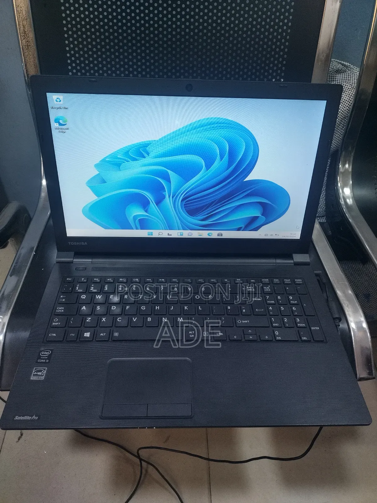Laptop Toshiba 8GB Intel Core I3 HDD 500GB