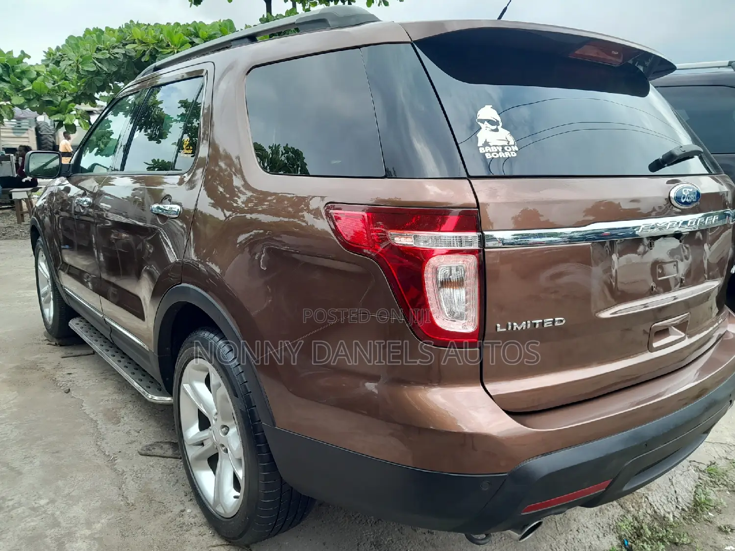 Ford Explorer 2015 Brown