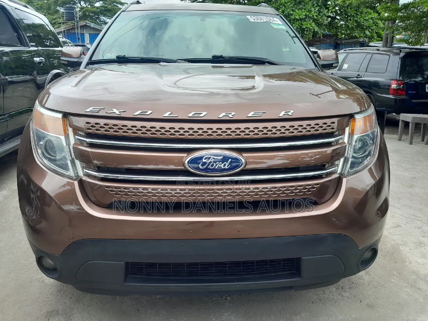 Ford Explorer 2015 Brown