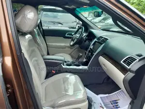 Ford Explorer 2015 Brown
