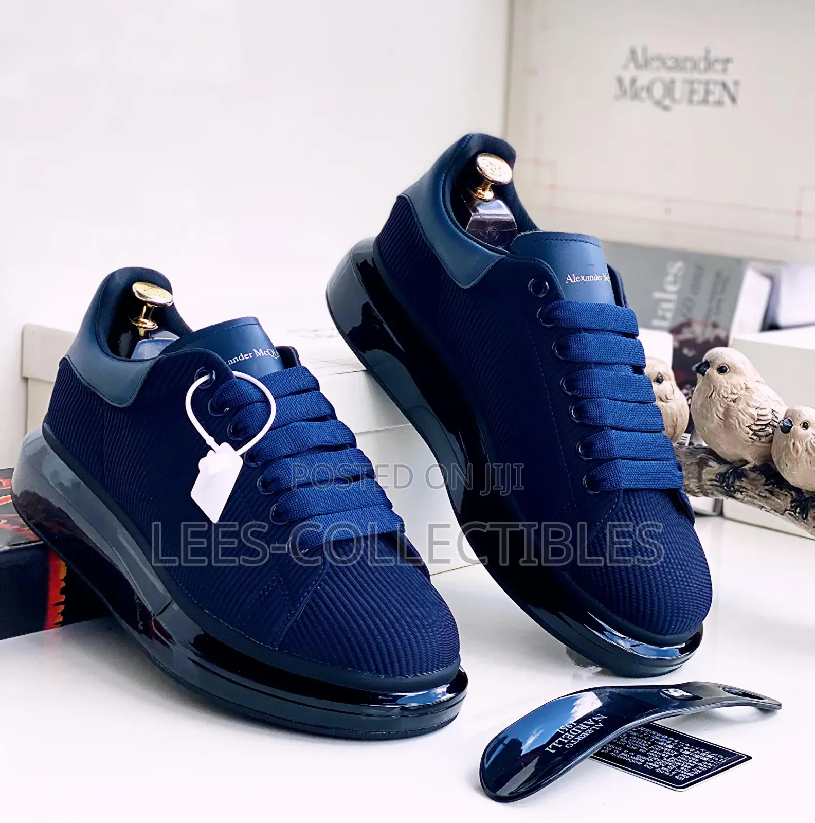 First Quality Alexander McQueen Sneakers