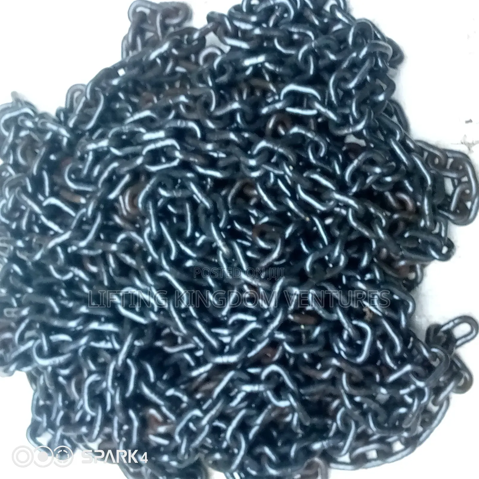 Loading Chain for Chain Block