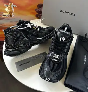 Balenciaga Track Runner