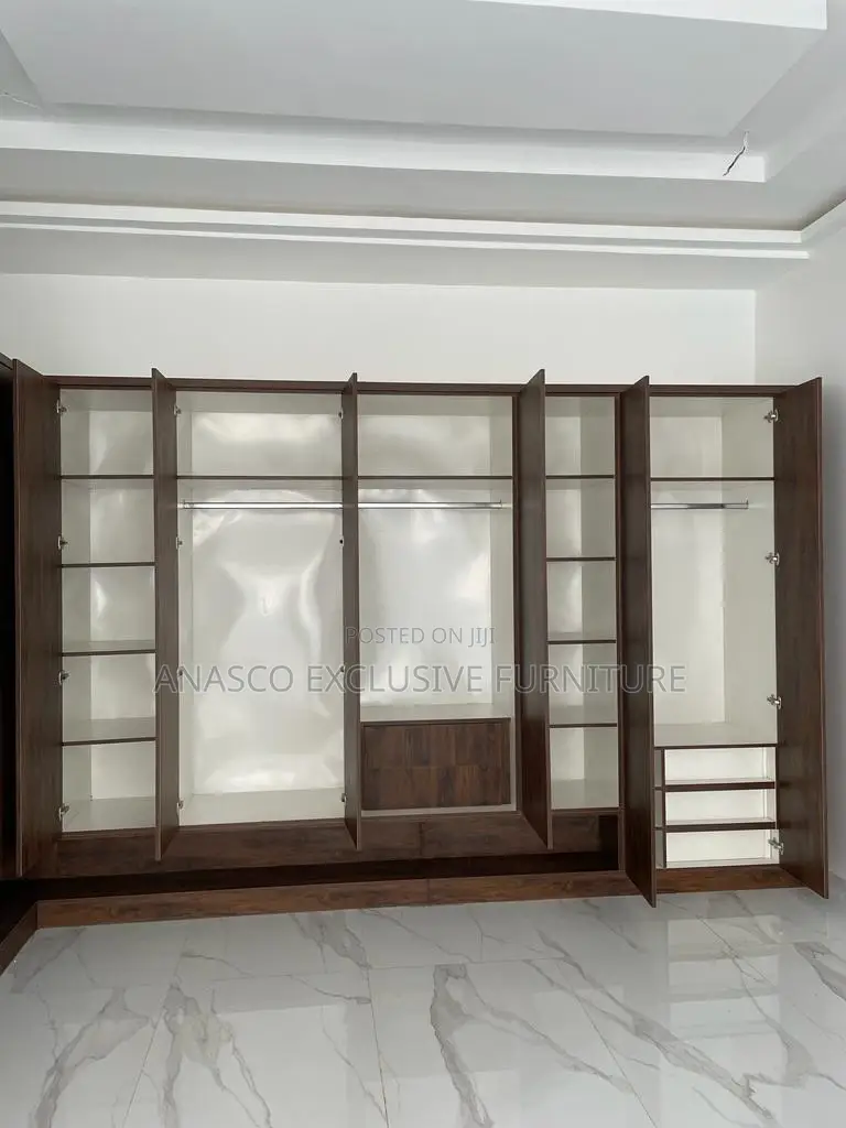 Wardrobe Closet
