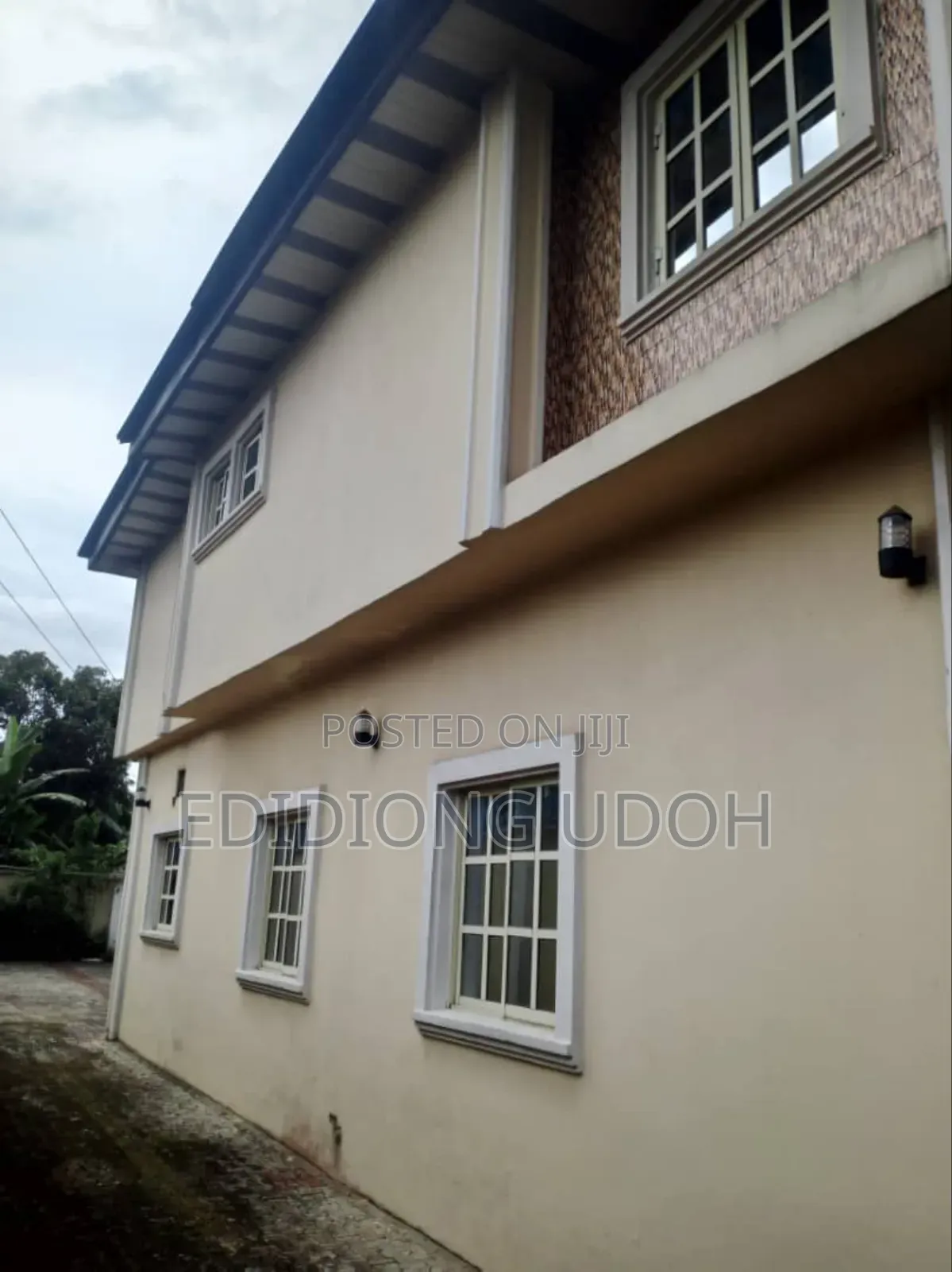 Furnished 4bdrm Duplex in Oron Road Axis, Uyo, for sale