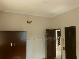 3bdrm Duplex in G. R. A, Enugu for rent