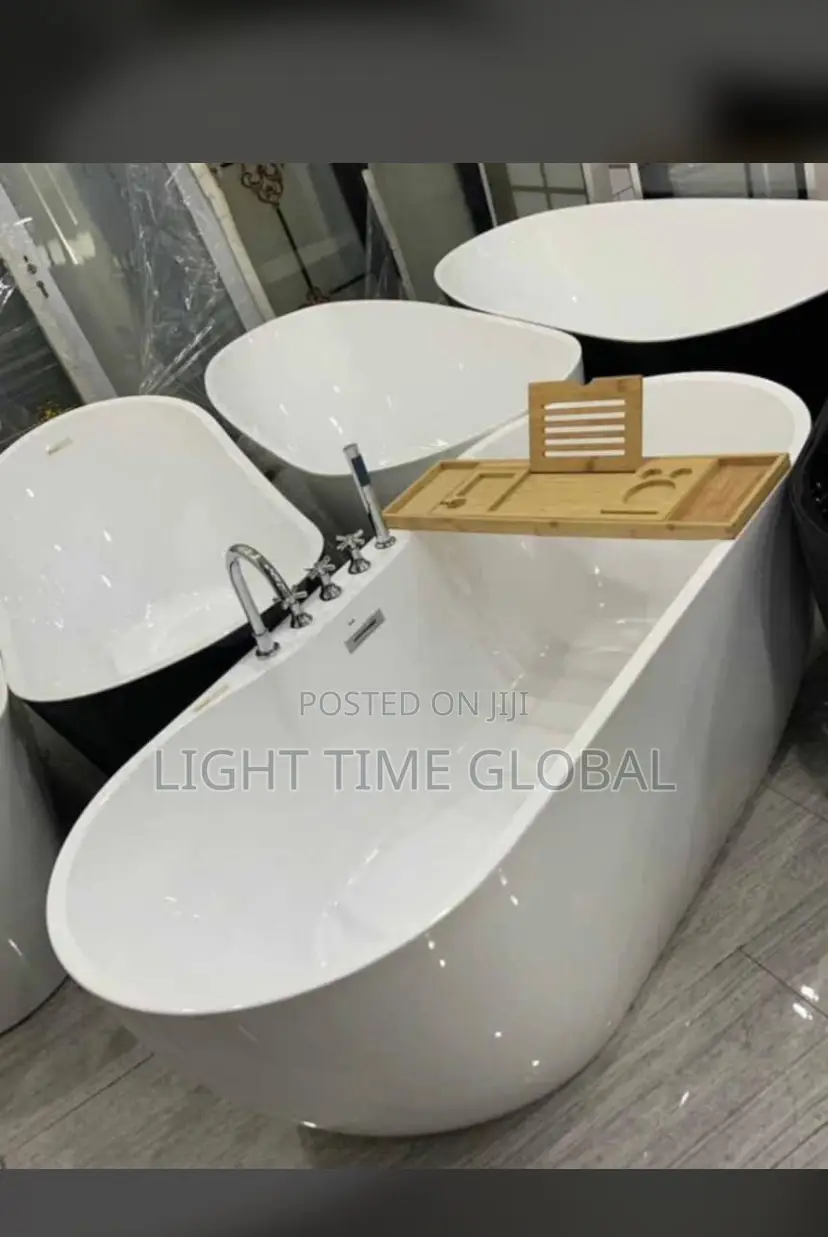 Executive Bath Tub With Tap Set