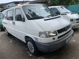 Volkswagen Transporter 2002 White