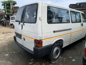 Volkswagen Transporter 2003 White