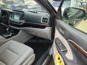 Toyota Highlander 2017 Green