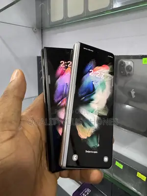 Samsung Galaxy Z Fold 3 256 GB Gray