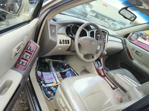 Toyota Highlander Limited V6 2007 Gold