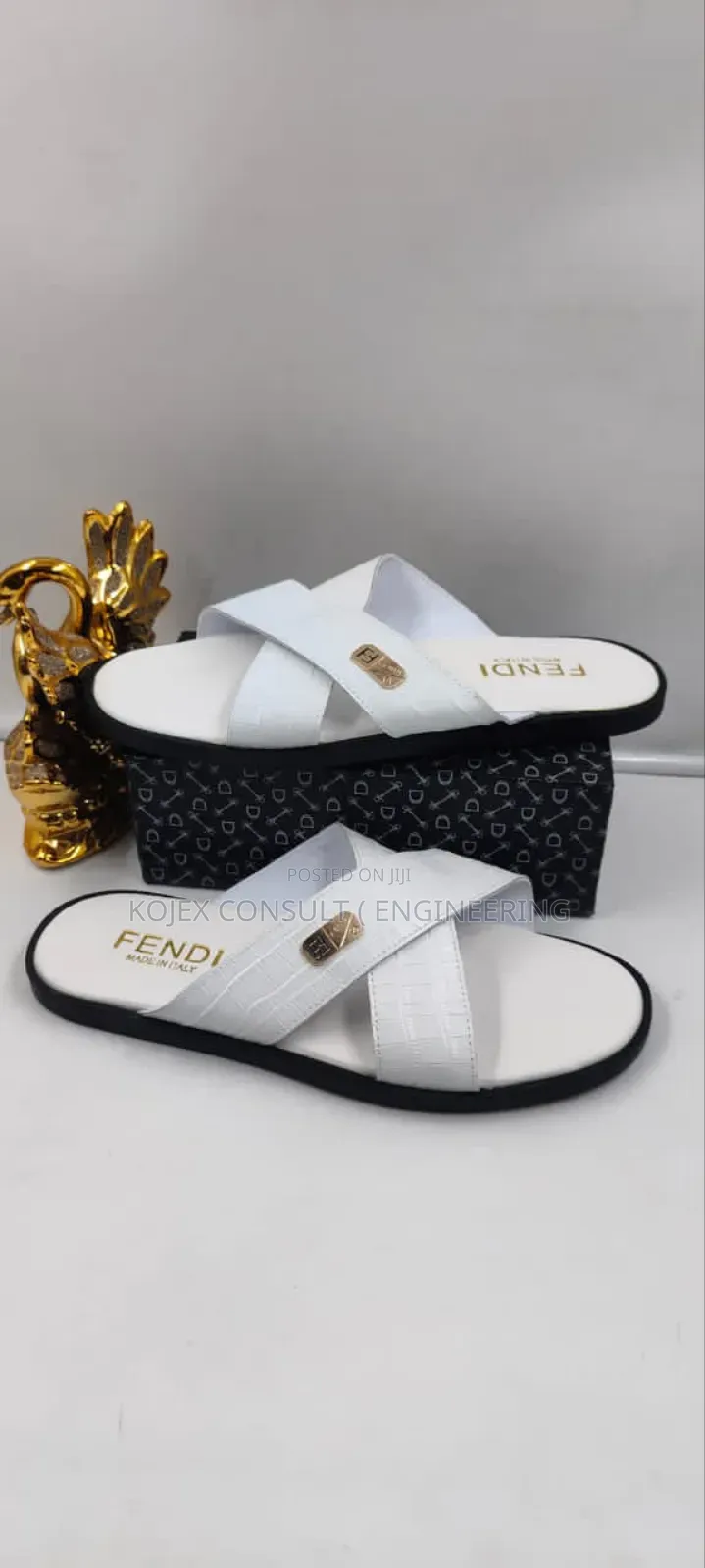 Fendi Leather Men Slippers