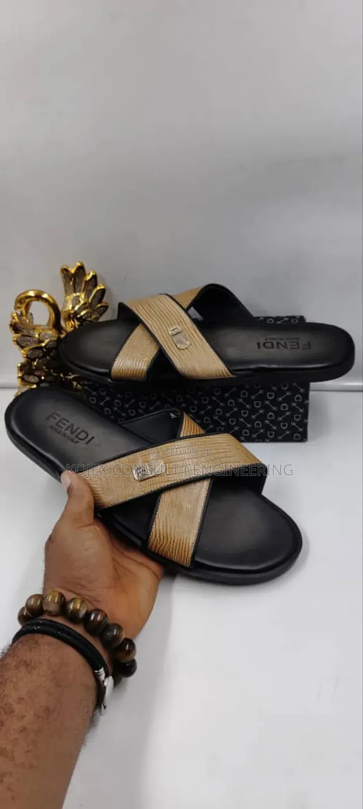 Fendi Leather Men Slippers