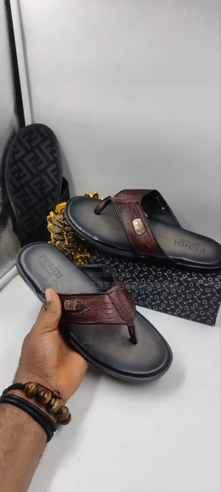 Fendi Leather Men Slippers