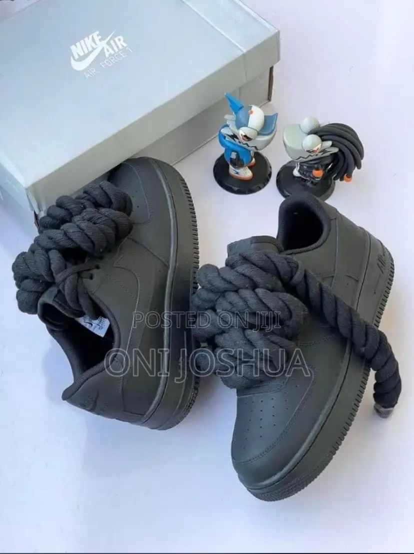 Nike Big Chunky Lace