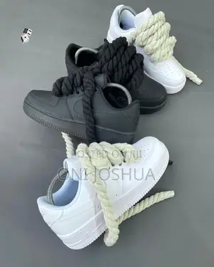 Nike Big Chunky Lace