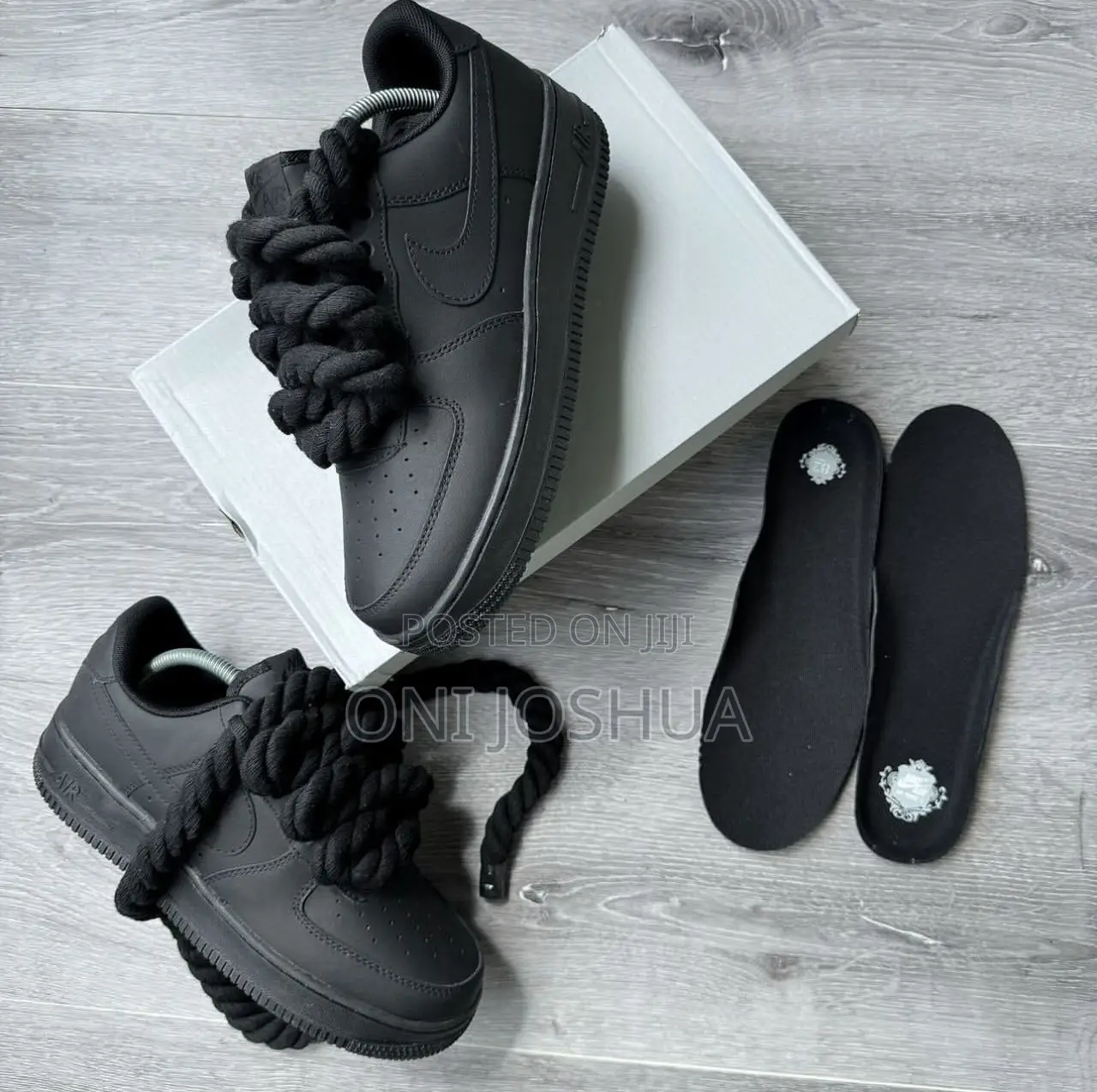 Nike Big Chunky Lace