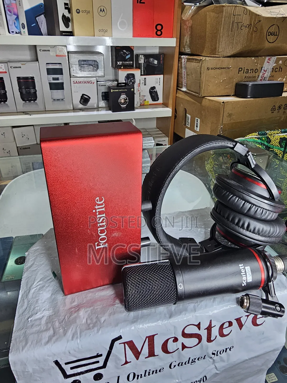 Focusrite Scarlet 2i2 3rd Gen Audio Interface With Mic