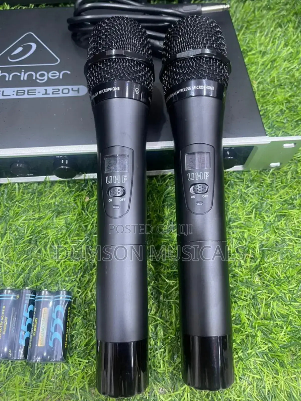 Behringer 4in1 Wireless Microphone System UHF