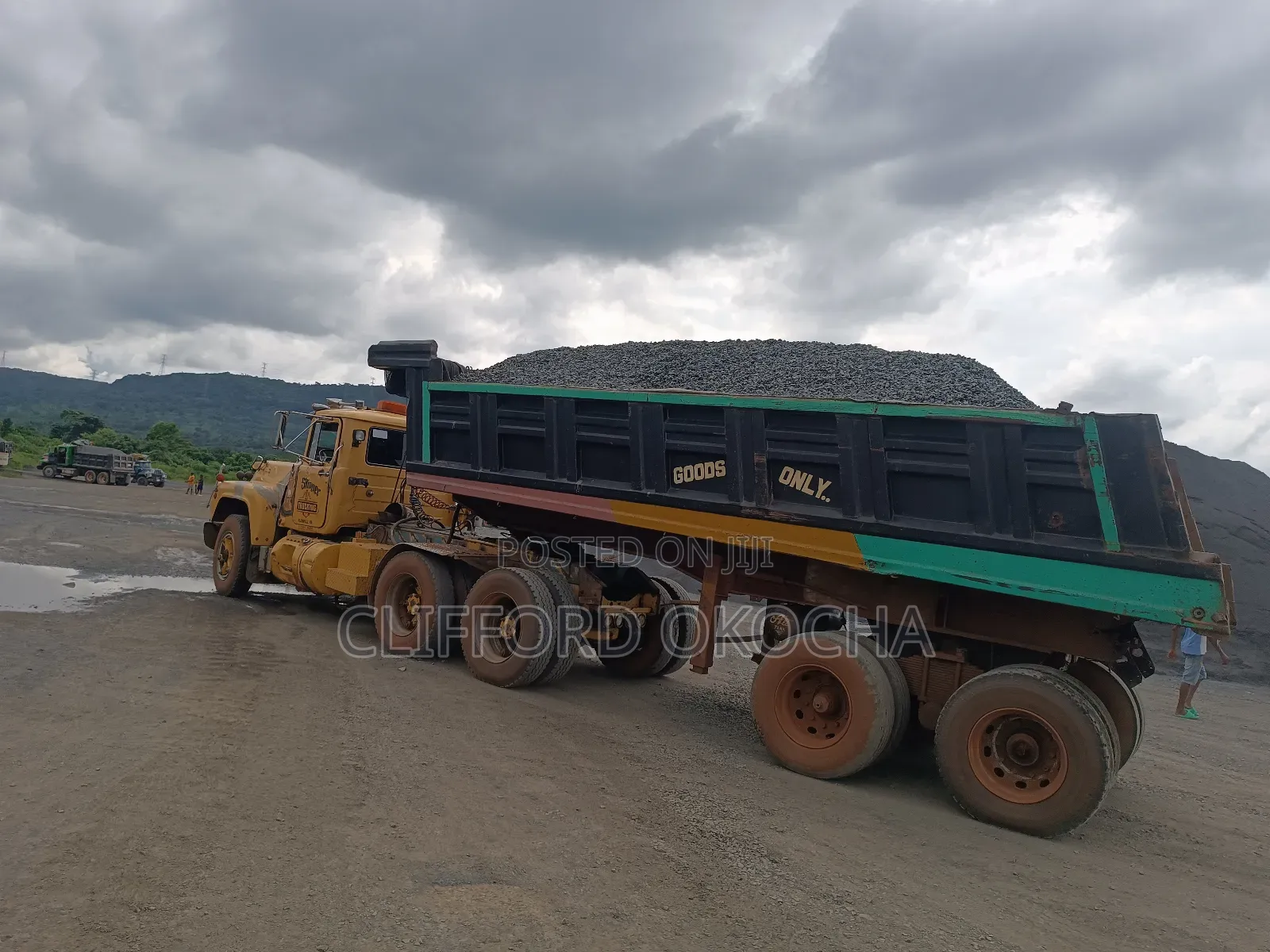 Black Iron Chippings Granite