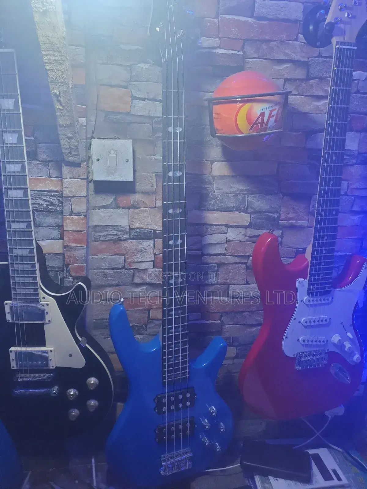 Sound Strength Guitar 4 Strings