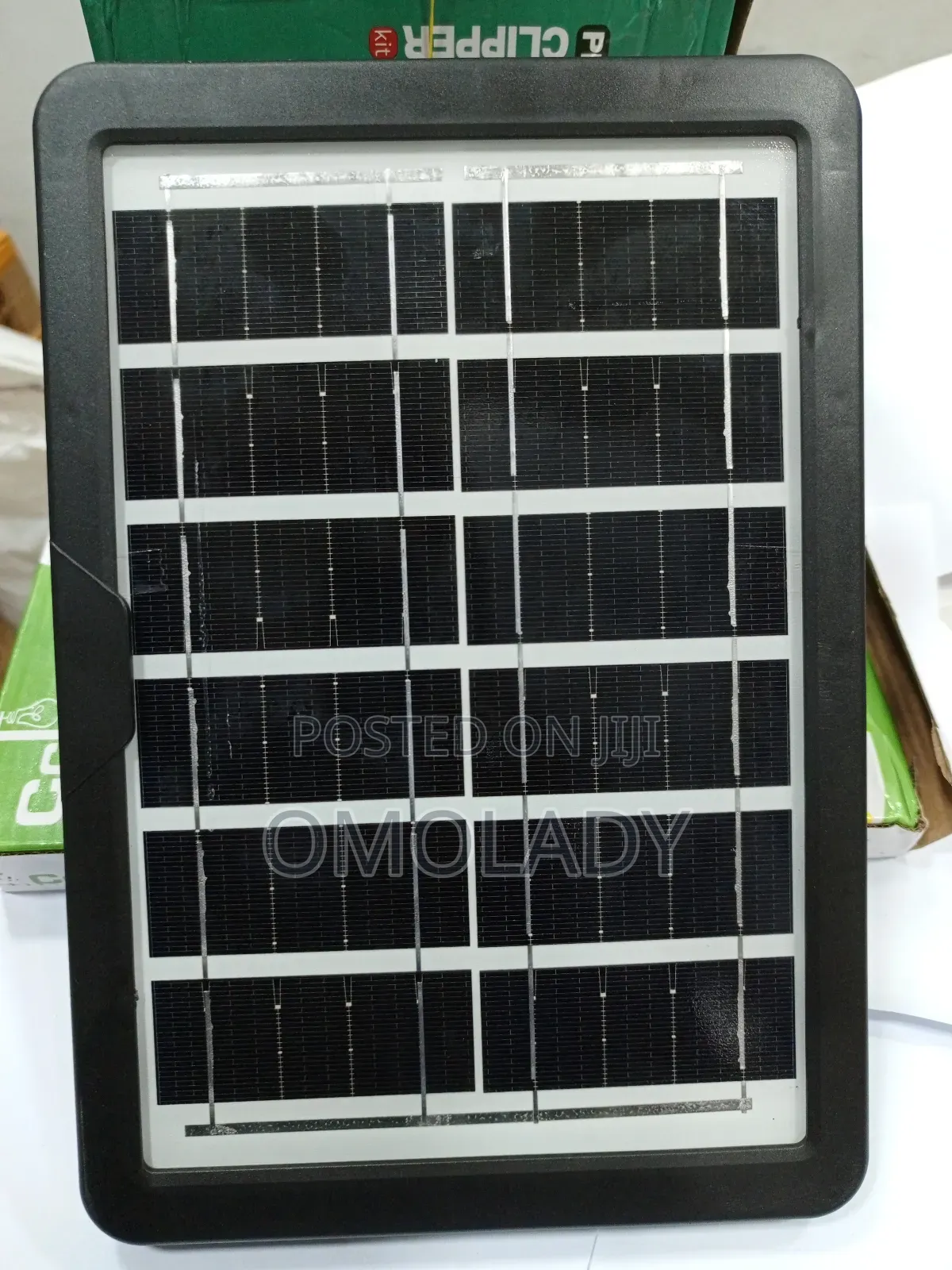 Portable Solar Phone Charger With Stable Chips