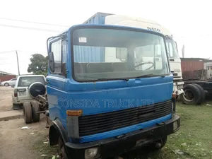 Mercedes Benz Actors Truck Blue 1989