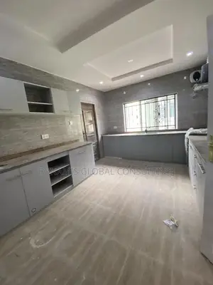 Furnished 3bdrm Block of Flats in Unilag Estate Magodo for rent