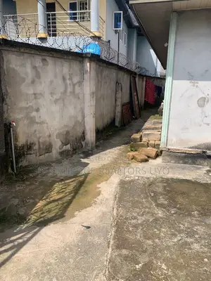 2bdrm Block of Flats in Itu Road, Uyo for sale