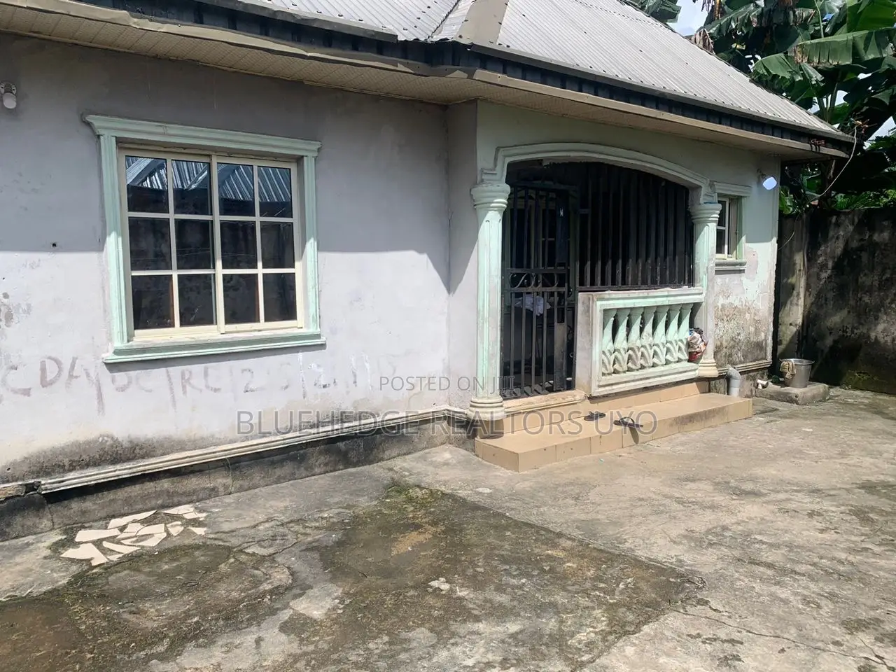 2bdrm Block of Flats in Itu Road, Uyo for sale