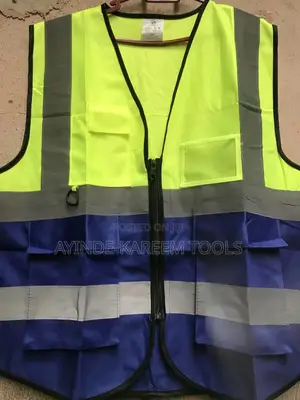 Reflective Jacket With Side Pockets
