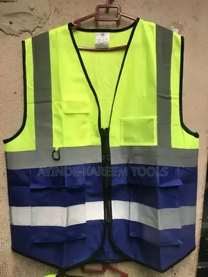 Reflective Jacket With Side Pockets