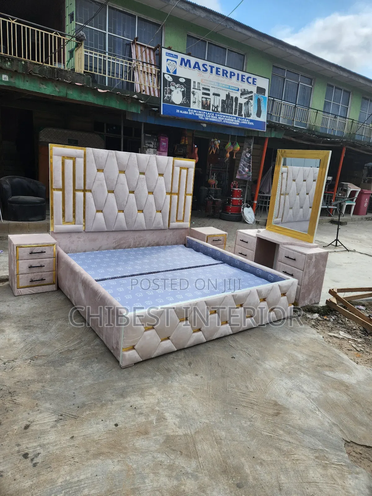 Padded 6by6 Bed Stand.