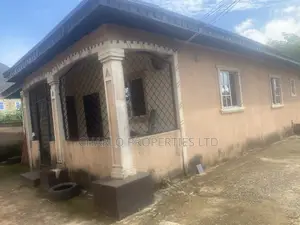 Furnished 7bdrm Block of Flats in Benin City for sale