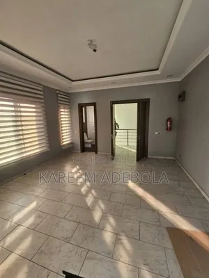 4bdrm Penthouse in Banana Island for rent