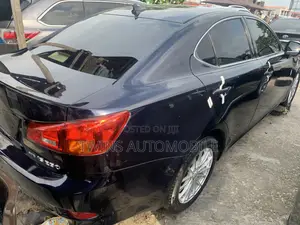 Lexus IS 250 2008 Blue