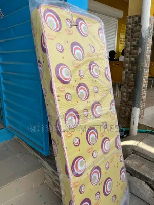 2 1⁄2 by 6 by 6" Mouka Foam Comfy Student Bed