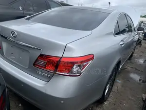 Lexus ES 350 2010 Silver