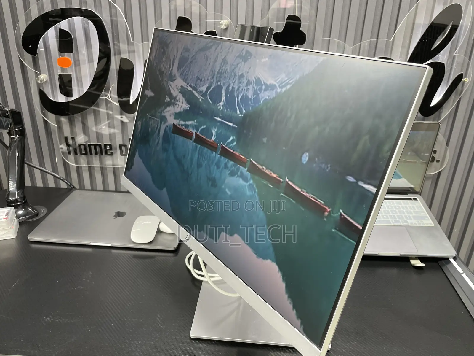 HP E243q 24-Inch USB-B Ips Monitor With Inbuilt Webcam