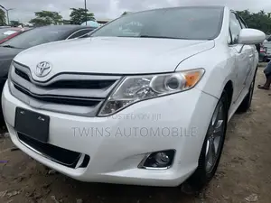 Toyota Venza V6 AWD 2010 White