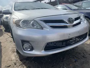 Toyota Corolla 2010 Silver