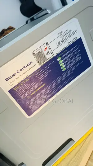7.5kwh 24V 300A Blue Carbon Lithium Battery