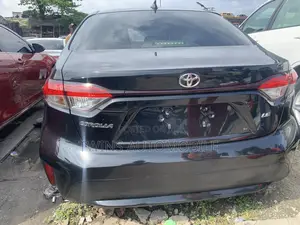 Toyota Corolla LE 2021 Black