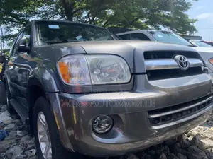Toyota Sequoia 2007 Gray