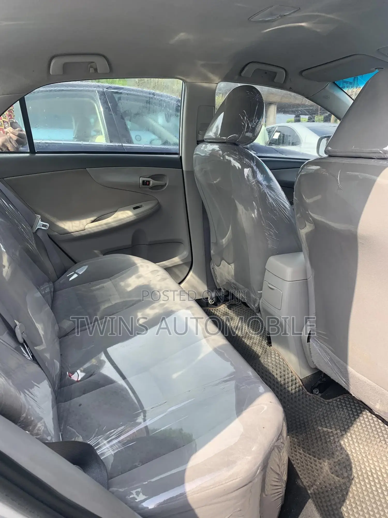 Toyota Corolla 2010 Silver