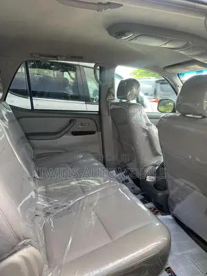 Toyota Sequoia 2007 Gray