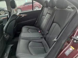 Mercedes-Benz E350 Base 4Matic Sedan AWD (3.5L 6cyl 5A) 2009 Brown